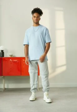 YOURTURN UNISEX - T-Shirt Basic - Blue -Anna Field Verkäufe 0702c3fd65734eb39e9c46ae462ae9f5