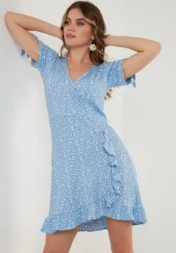 LELA FLORAL RUFFLE DETAIL - Freizeitkleid - Baby Blue -Anna Field Verkäufe 092f445a0eb441a68f51e1d440a45900