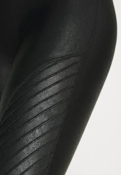 Spanx FAUX LEATHER MOTO LEGGINGS - Leggings - Strümpfe - Black -Anna Field Verkäufe 5b034f0ef40f4c738f7ae3f2ec752813
