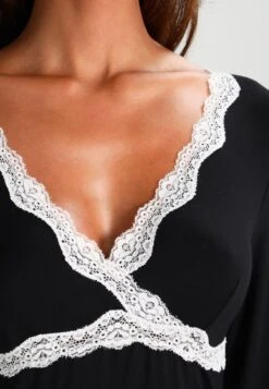 Anna Field HEIDI LONG SLEEVES VISCOSE NIGHTDRESS - Nachthemd - Black -Anna Field Verkäufe 9cbb26f39b384778a8a395532fe9436b