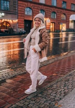 Pier One Umhängetasche - Dark Brown -Anna Field Verkäufe c77830cbab5b4ebbac27d65e9d5a155c